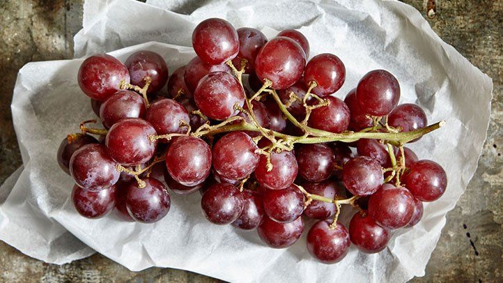 Health Benefits And Health Effects Of Black Grapes